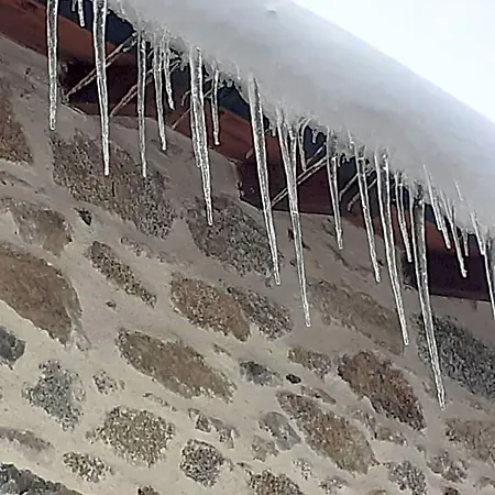 Auverg'nature Cocon Nocleg ze śniadaniem Espinasse (Puy-de-Dome)